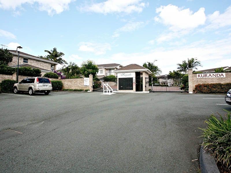 16 ARCADIA Street, EIGHT MILE PLAINS QLD 4113, Eight Mile Plains - Thumbnail 8
