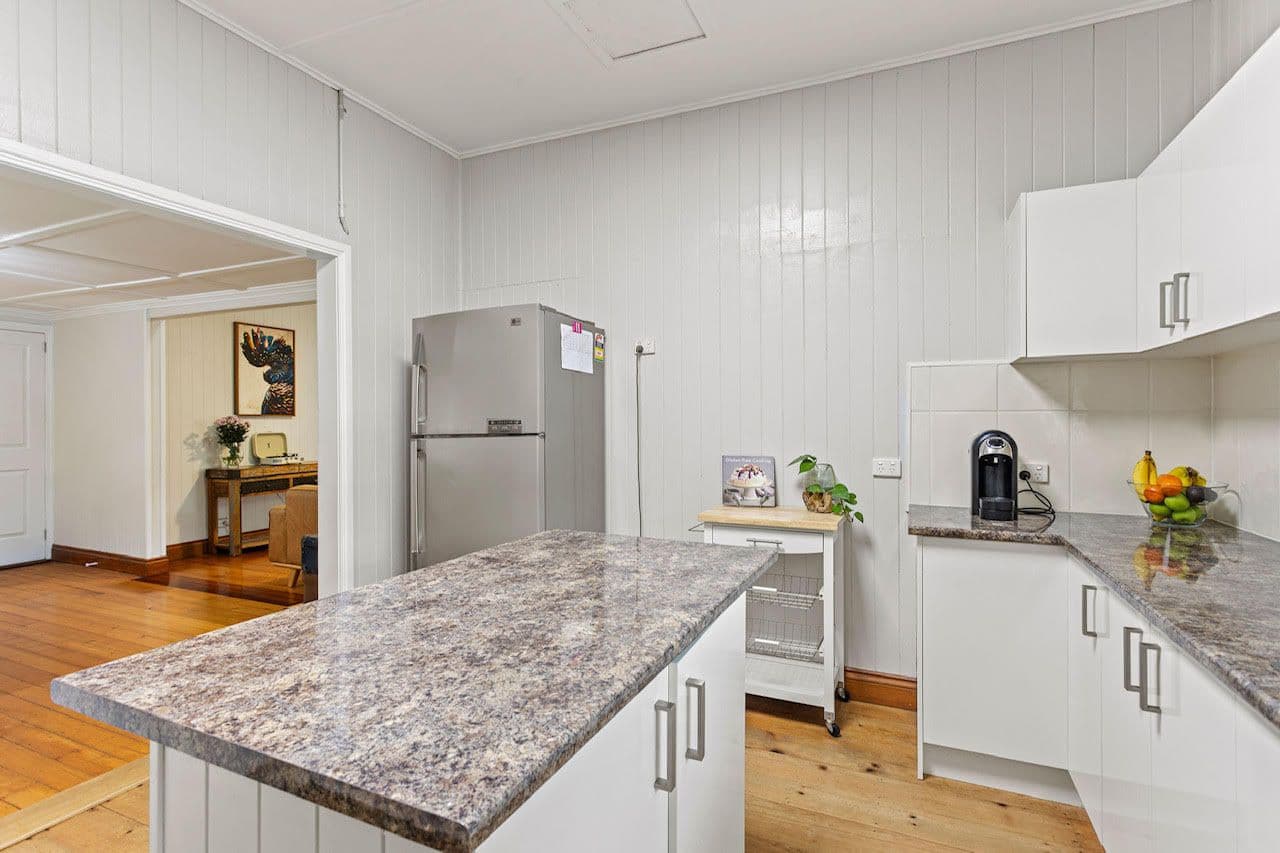 33 Railway Street, Booval QLD 4304, Booval - Thumbnail 7
