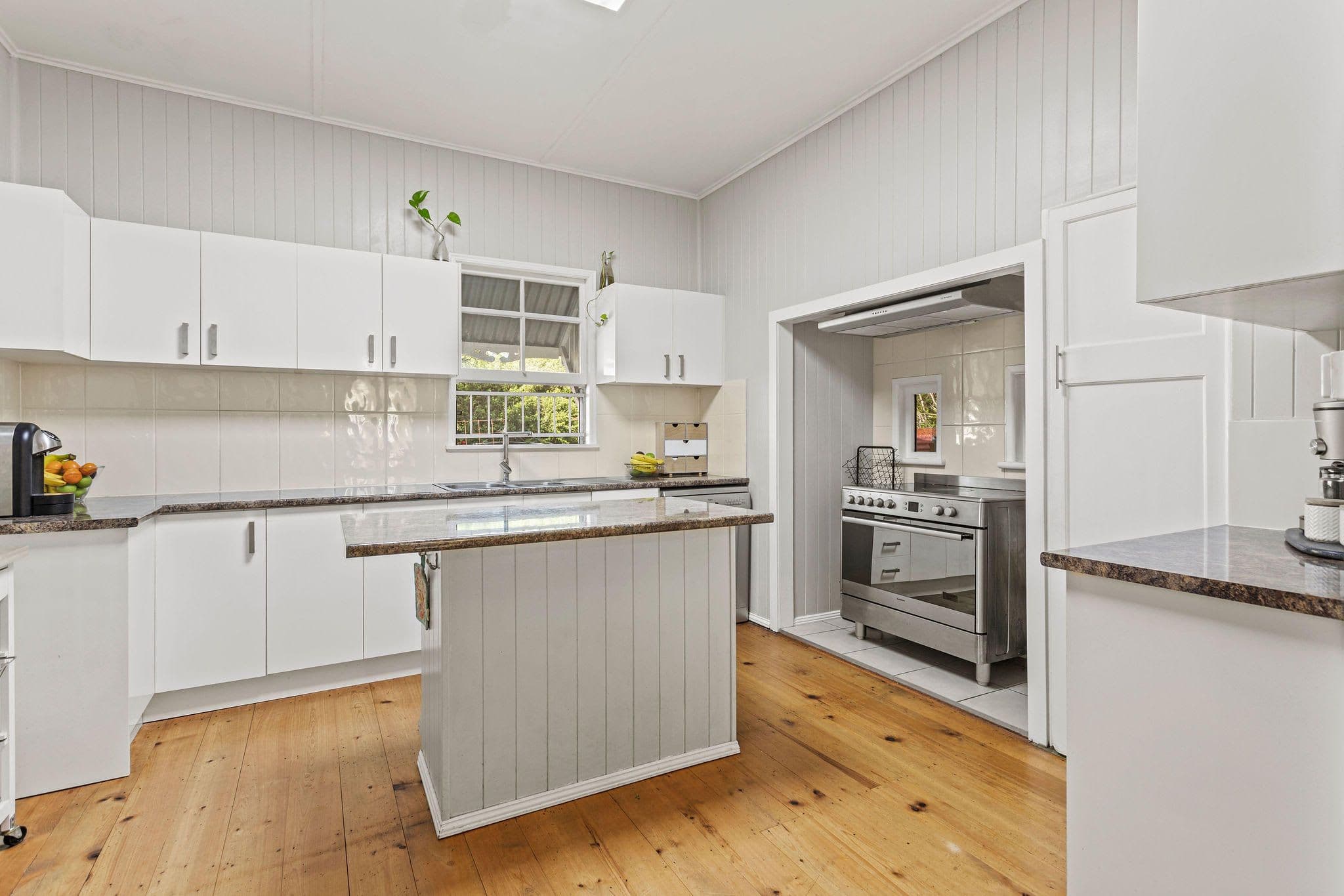 33 Railway Street, Booval QLD 4304, Booval - Thumbnail 8