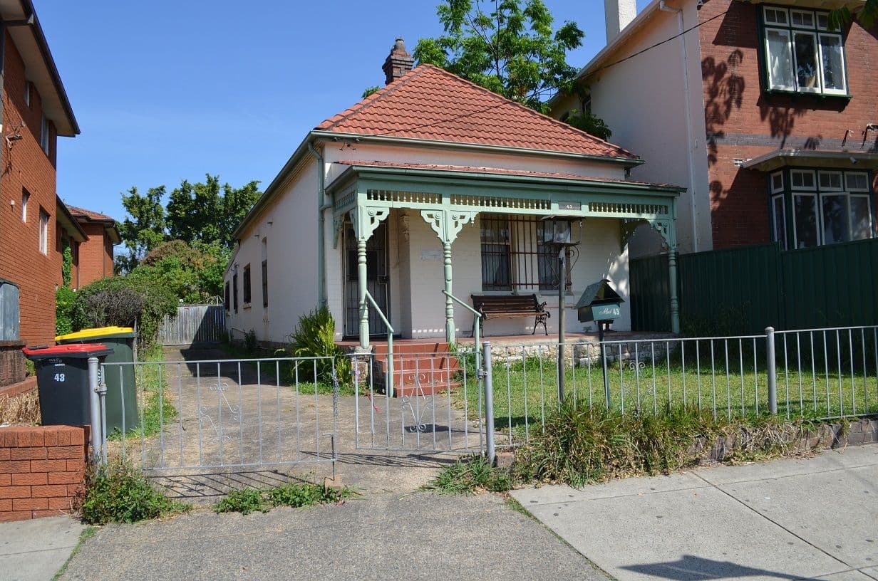 43 South Parade, Campsie NSW 2194, Campsie - Thumbnail 2