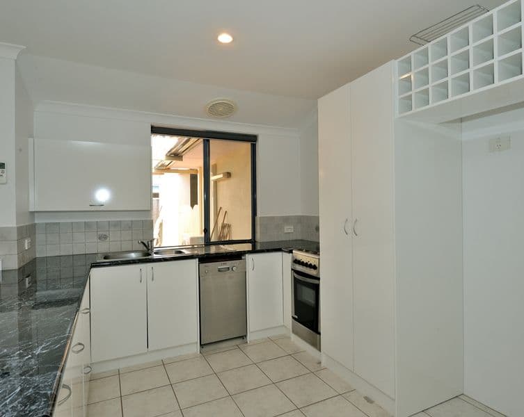 43 Townsend Road, ROCKINGHAM WA 6168, Rockingham - Thumbnail 3