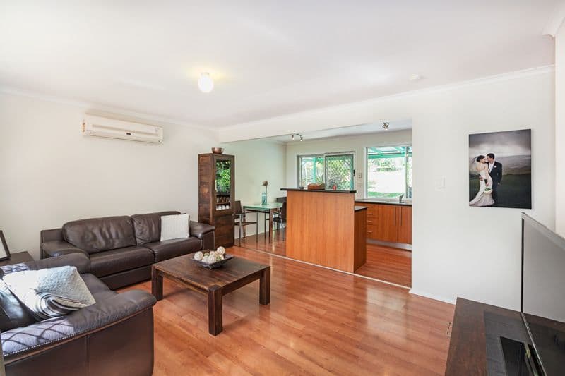 17 Finfoot Street, ROCHEDALE SOUTH QLD 4123, Rochedale South - Thumbnail 3