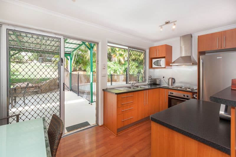 17 Finfoot Street, ROCHEDALE SOUTH QLD 4123, Rochedale South - Thumbnail 4