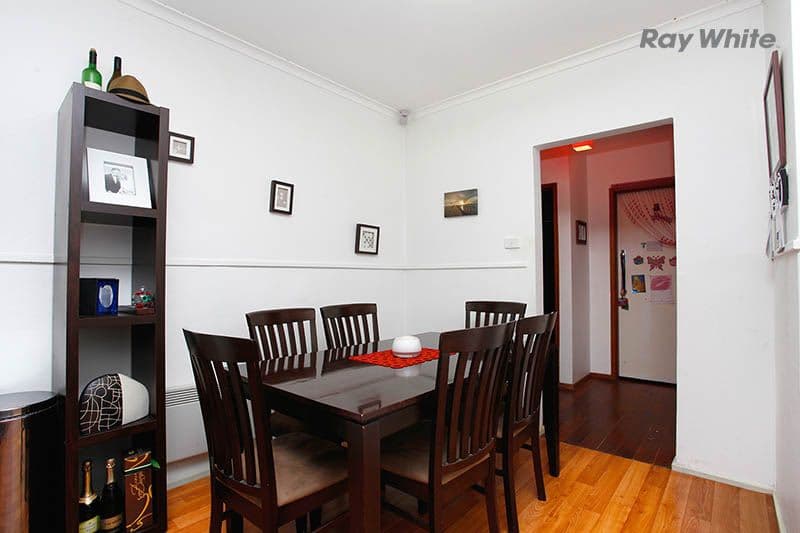 28 Robertson Crescent, Laverton VIC 3028, Laverton - Thumbnail 5