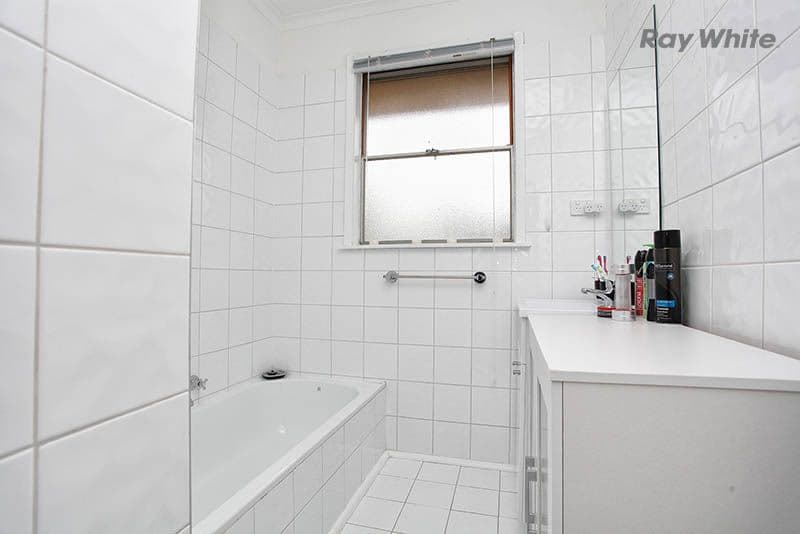 28 Robertson Crescent, Laverton VIC 3028, Laverton - Thumbnail 6