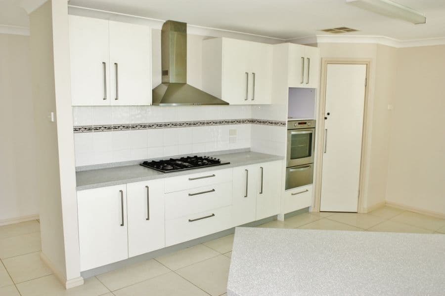 16 Giugni Place, YOUNG NSW 2594, Young - Thumbnail 6