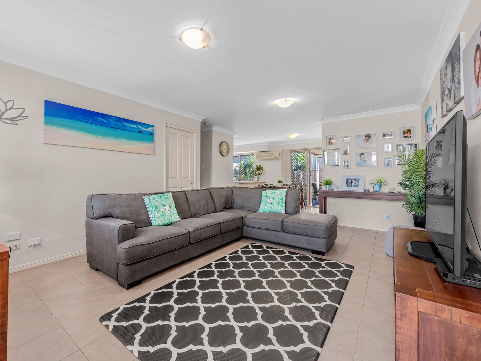 20 Johnston Street, Carina QLD 4152, Carina - Thumbnail 2