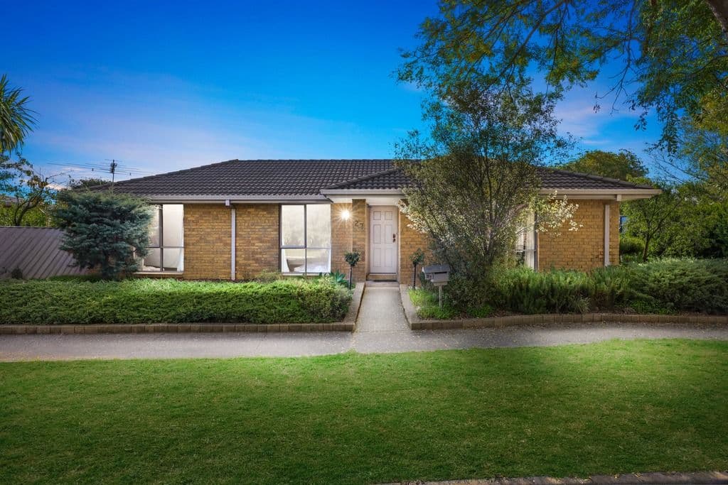 27 Thames Boulevard, Werribee VIC 3030, Werribee - Image 1