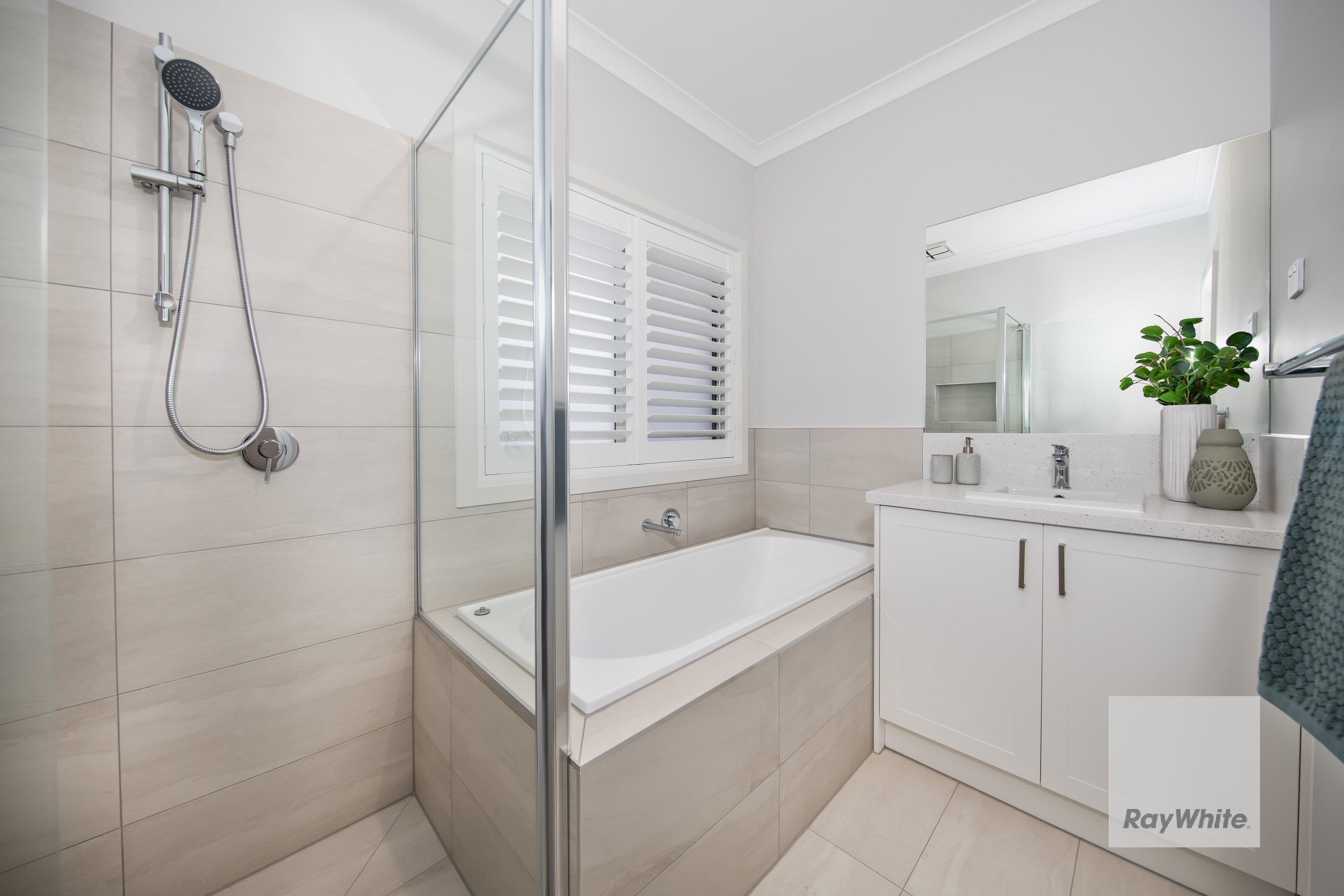 9 Elm Drive, FRASER RISE VIC 3336, Fraser Rise - Thumbnail 3