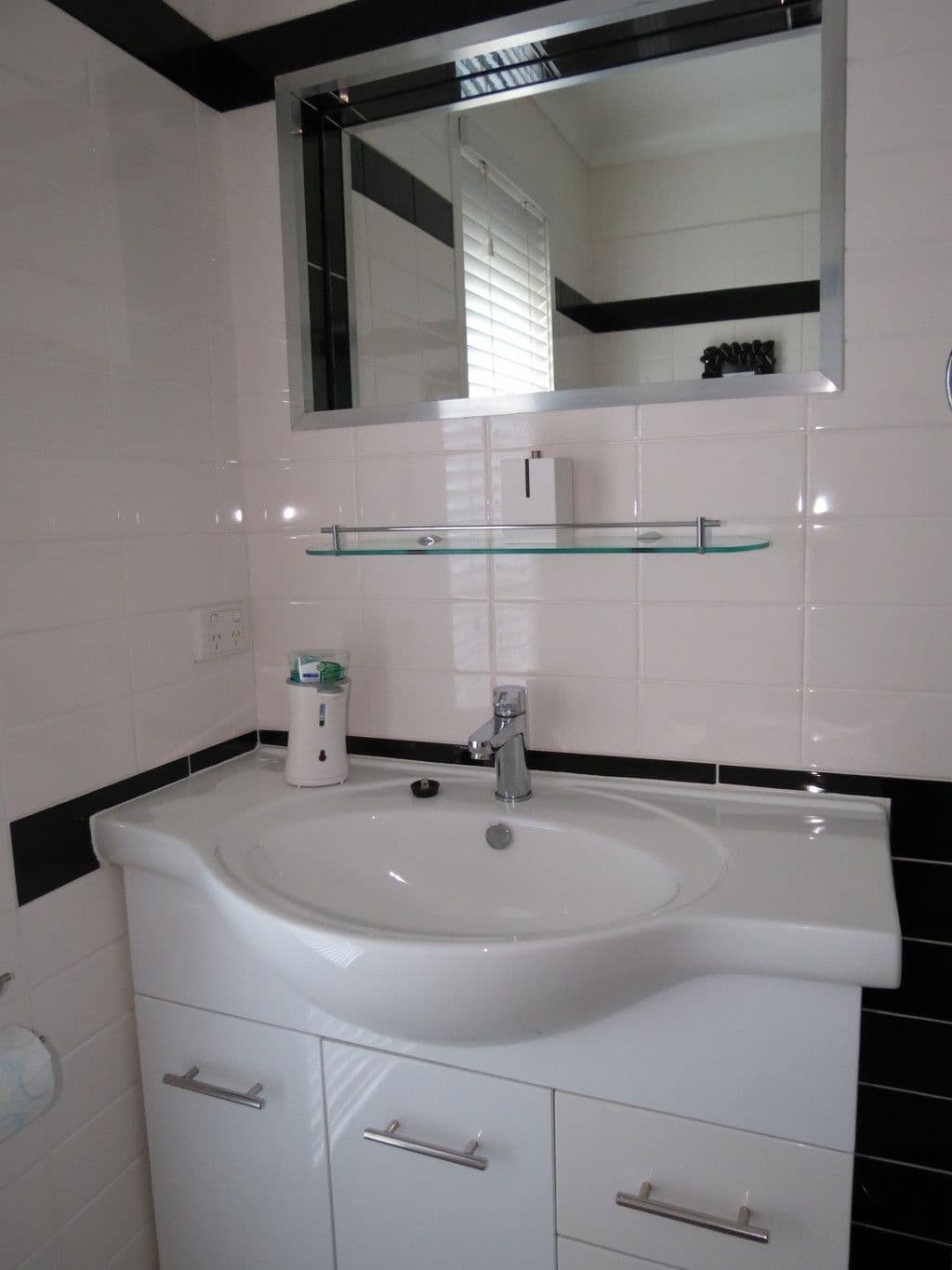 21 Cowan Crescent, Emerald QLD 4720, Emerald - Thumbnail 6