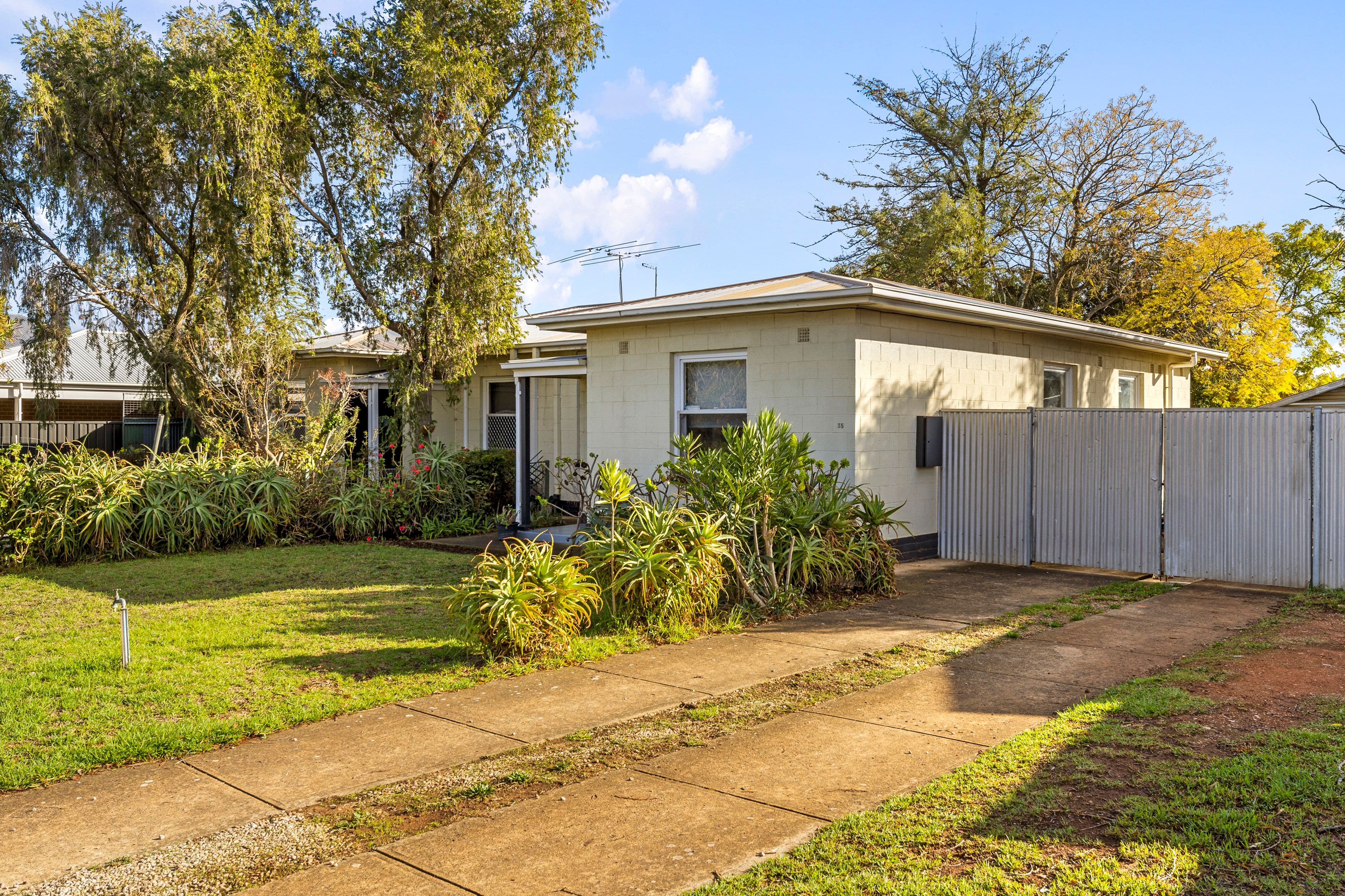 35 Ross Road, Hectorville SA 5073, Hectorville - Thumbnail 2