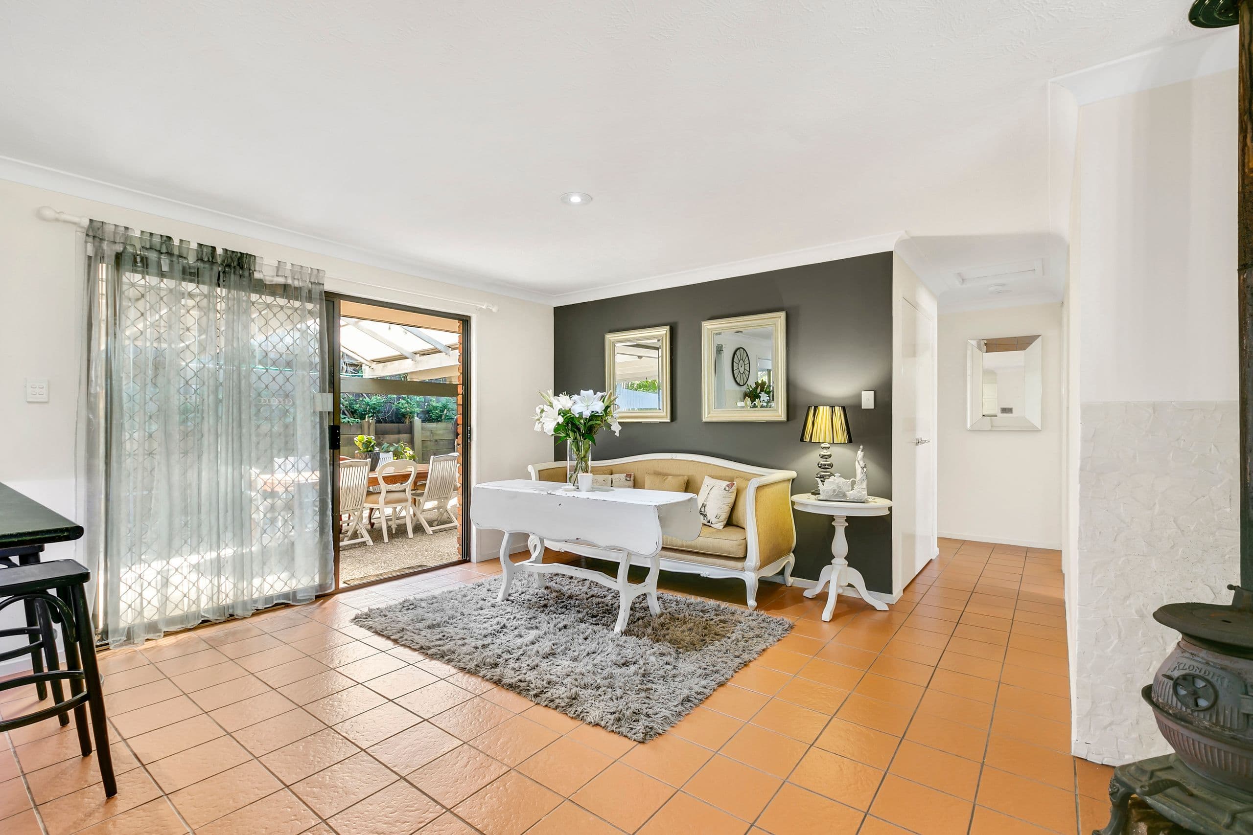 21 Watford Cresent, Molendinar QLD 4214, Molendinar - Thumbnail 7