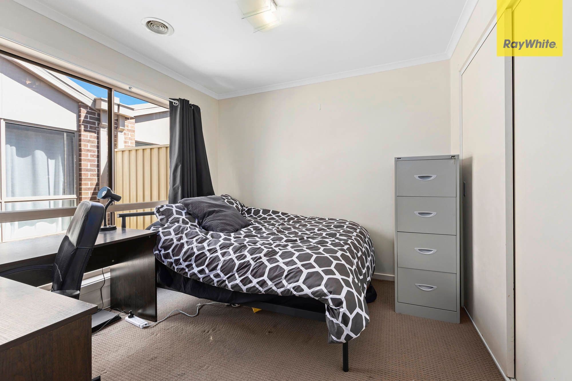 13A Malleehen Street, Werribee VIC 3030, Werribee - Thumbnail 5