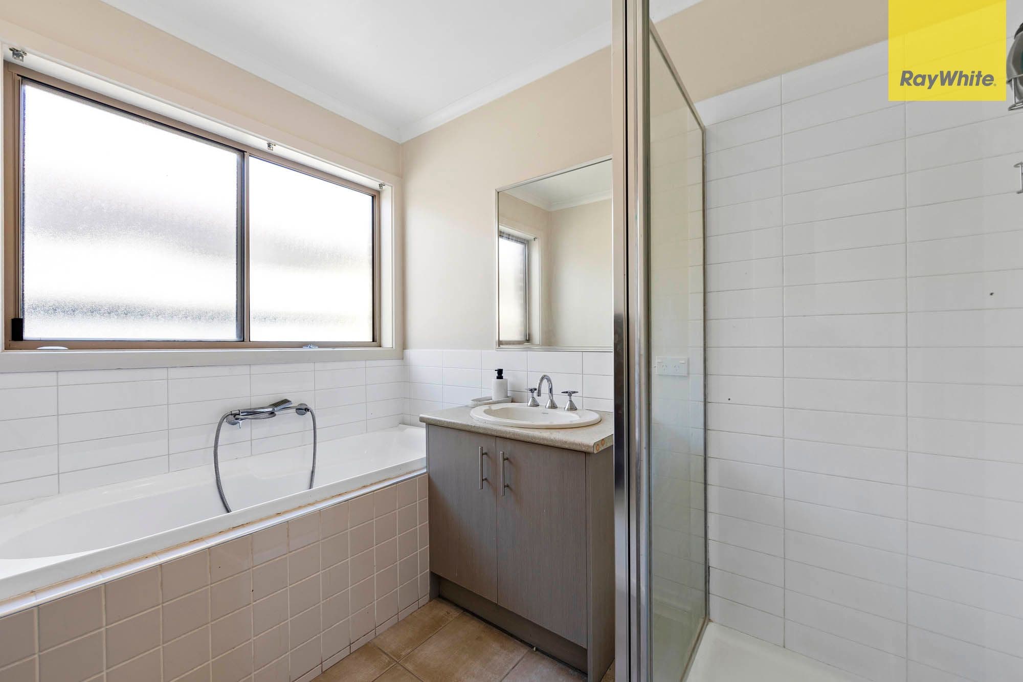 13A Malleehen Street, Werribee VIC 3030, Werribee - Thumbnail 6