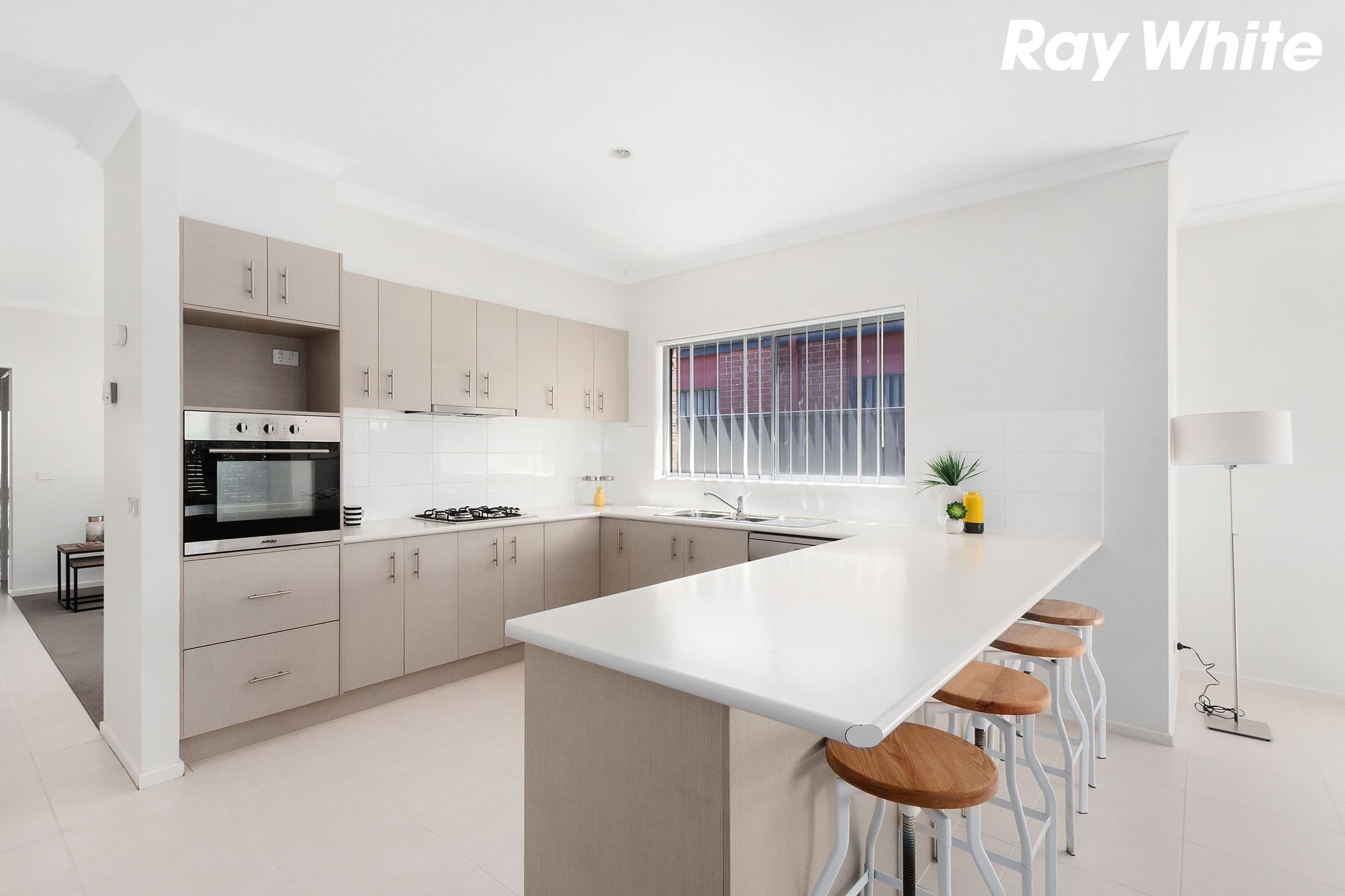 35 Edgeware Close, Pakenham VIC 3810, Pakenham - Thumbnail 6
