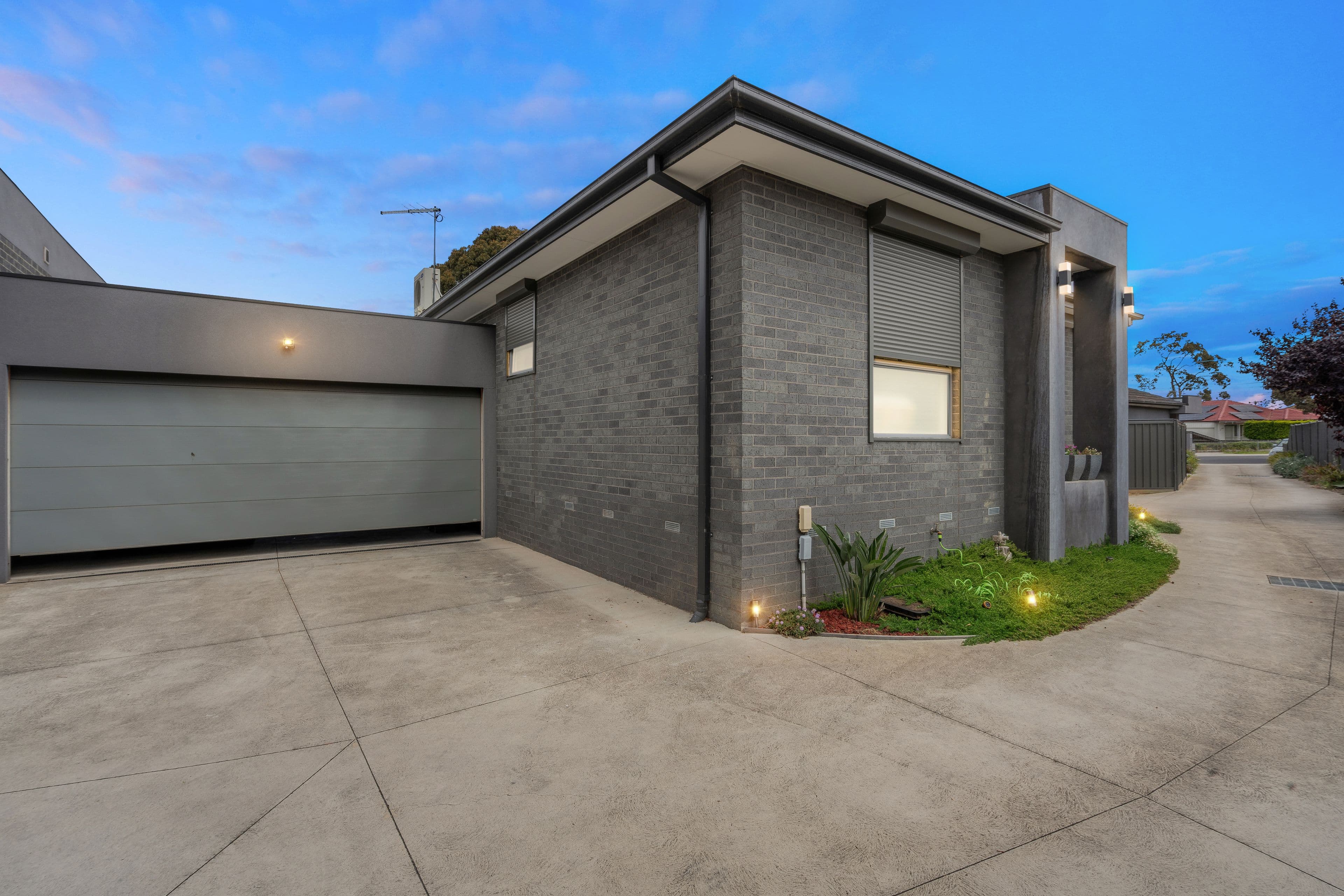15 Earlsfield Court, Deer Park VIC 3023, Deer Park - Image 1