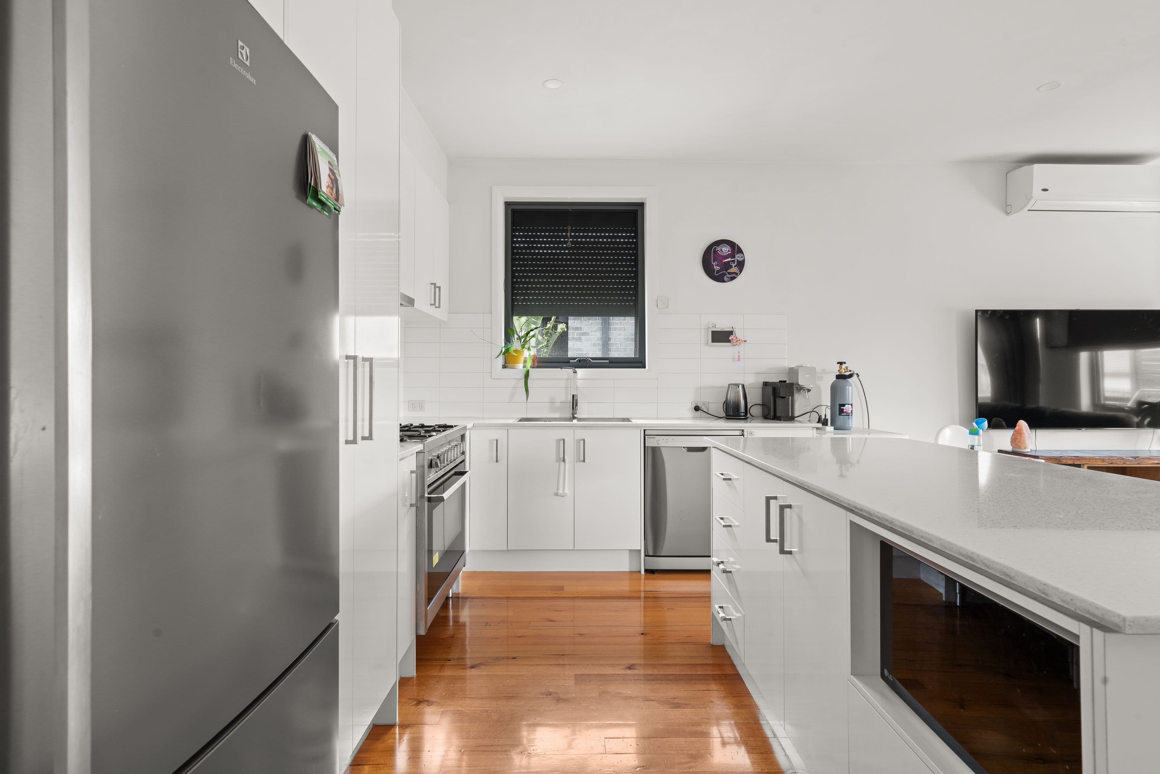 15 Earlsfield Court, Deer Park VIC 3023, Deer Park - Thumbnail 8