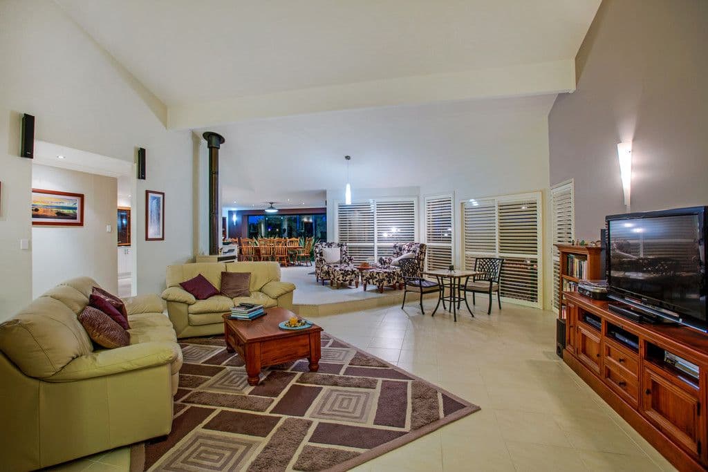 73 Lochlomond Drive, BANORA POINT NSW 2486, Banora Point - Thumbnail 2
