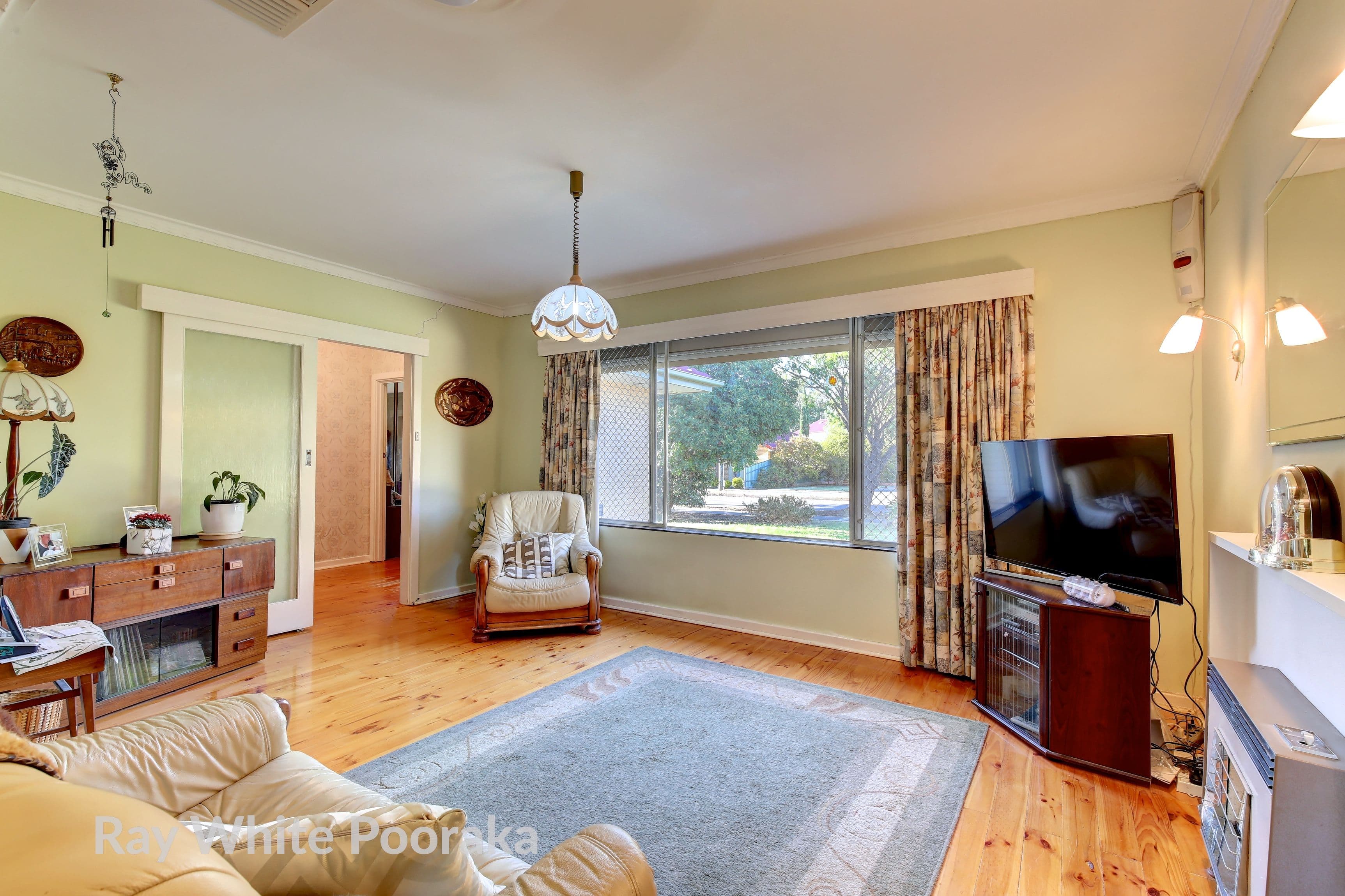 42 Tiparra Avenue, Park Holme SA 5043, Park Holme - Thumbnail 5