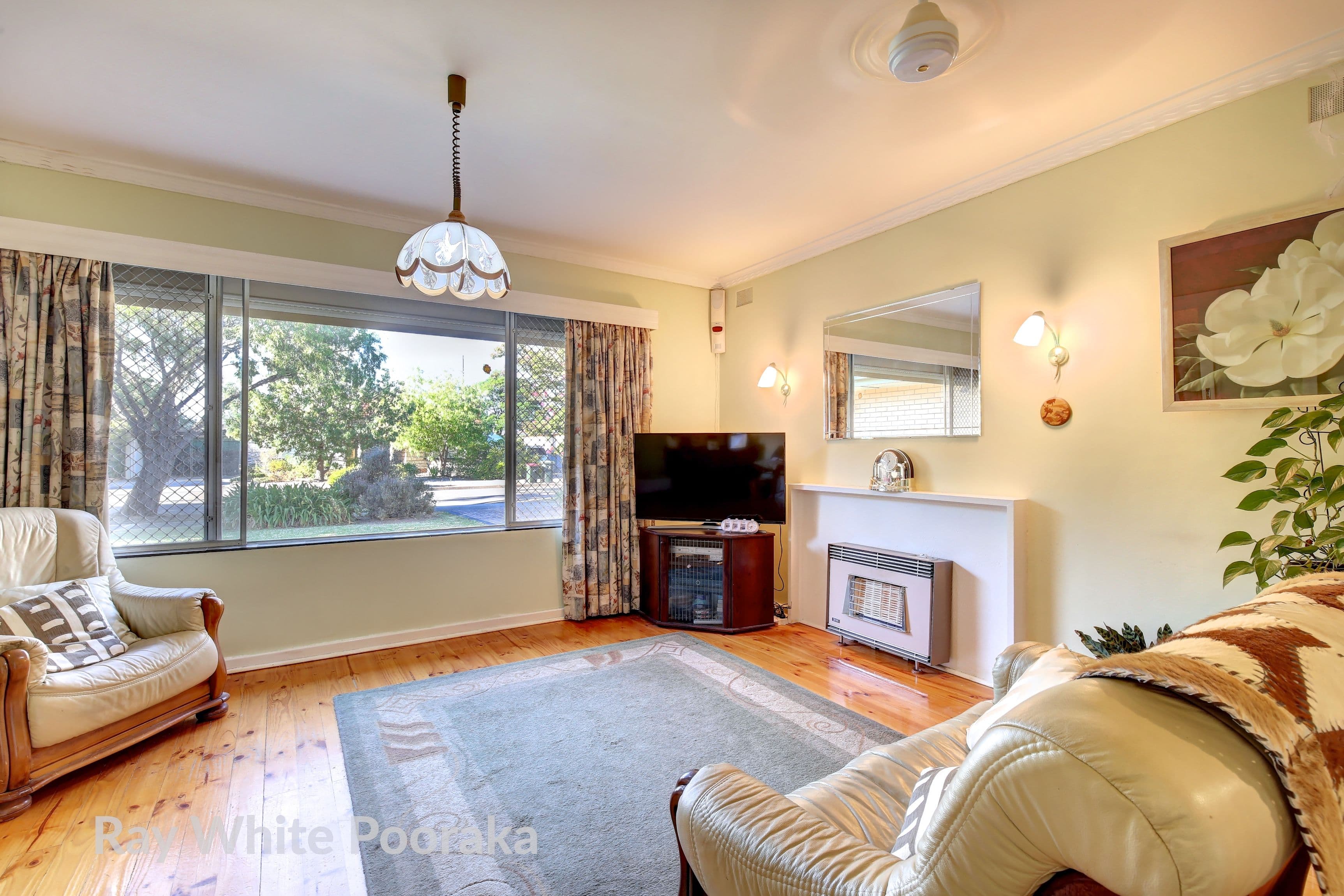42 Tiparra Avenue, Park Holme SA 5043, Park Holme - Thumbnail 7