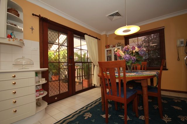 89 Amaroo Avenue, GEORGES HALL NSW 2198, Georges Hall - Thumbnail 4