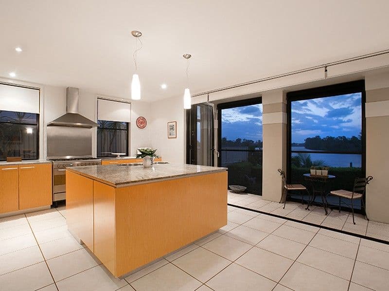 53 Paragon Street, Yeronga QLD 4104, Yeronga - Thumbnail 2