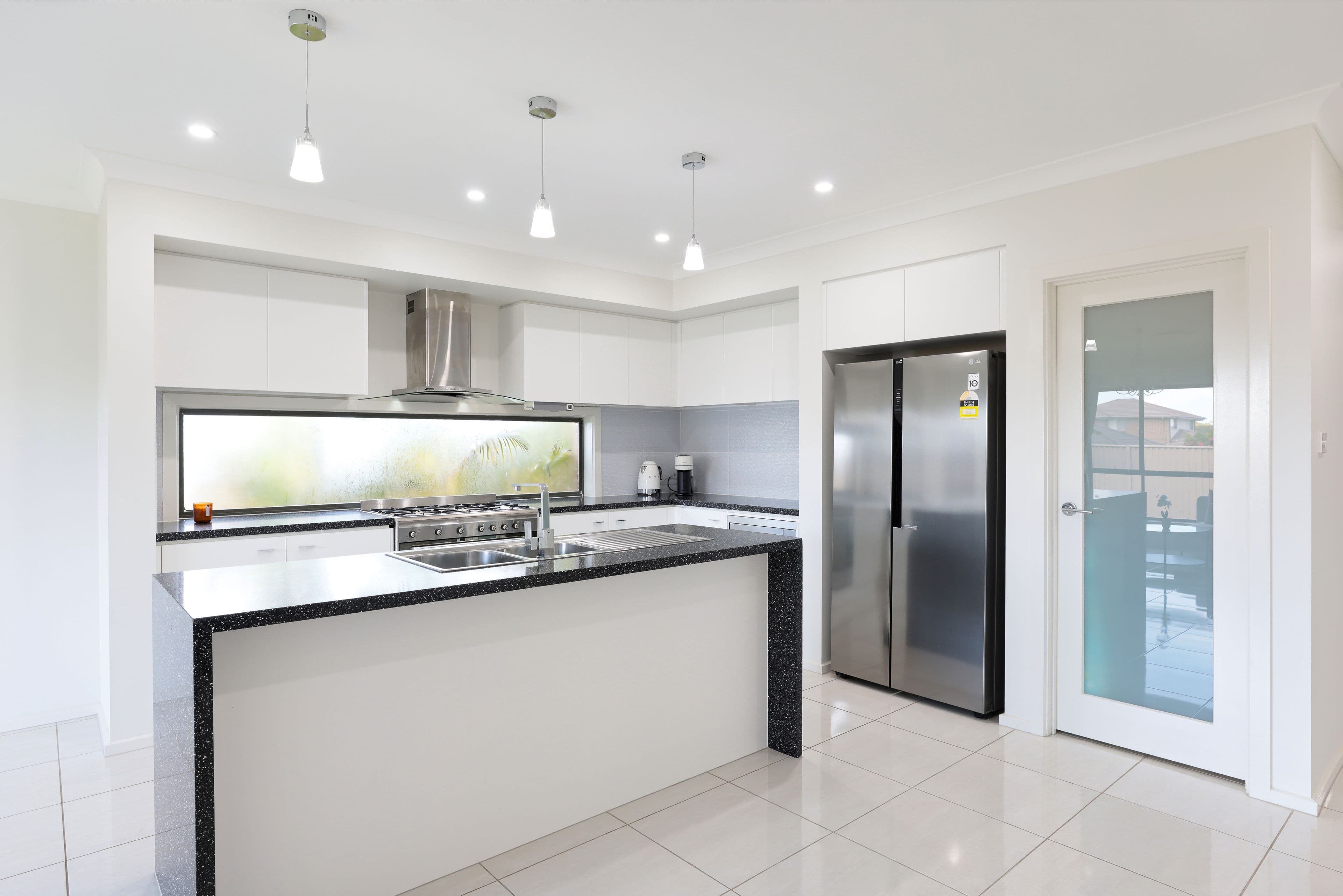 4 Bowral Grove, JORDAN SPRINGS NSW 2747, Jordan Springs - Thumbnail 2