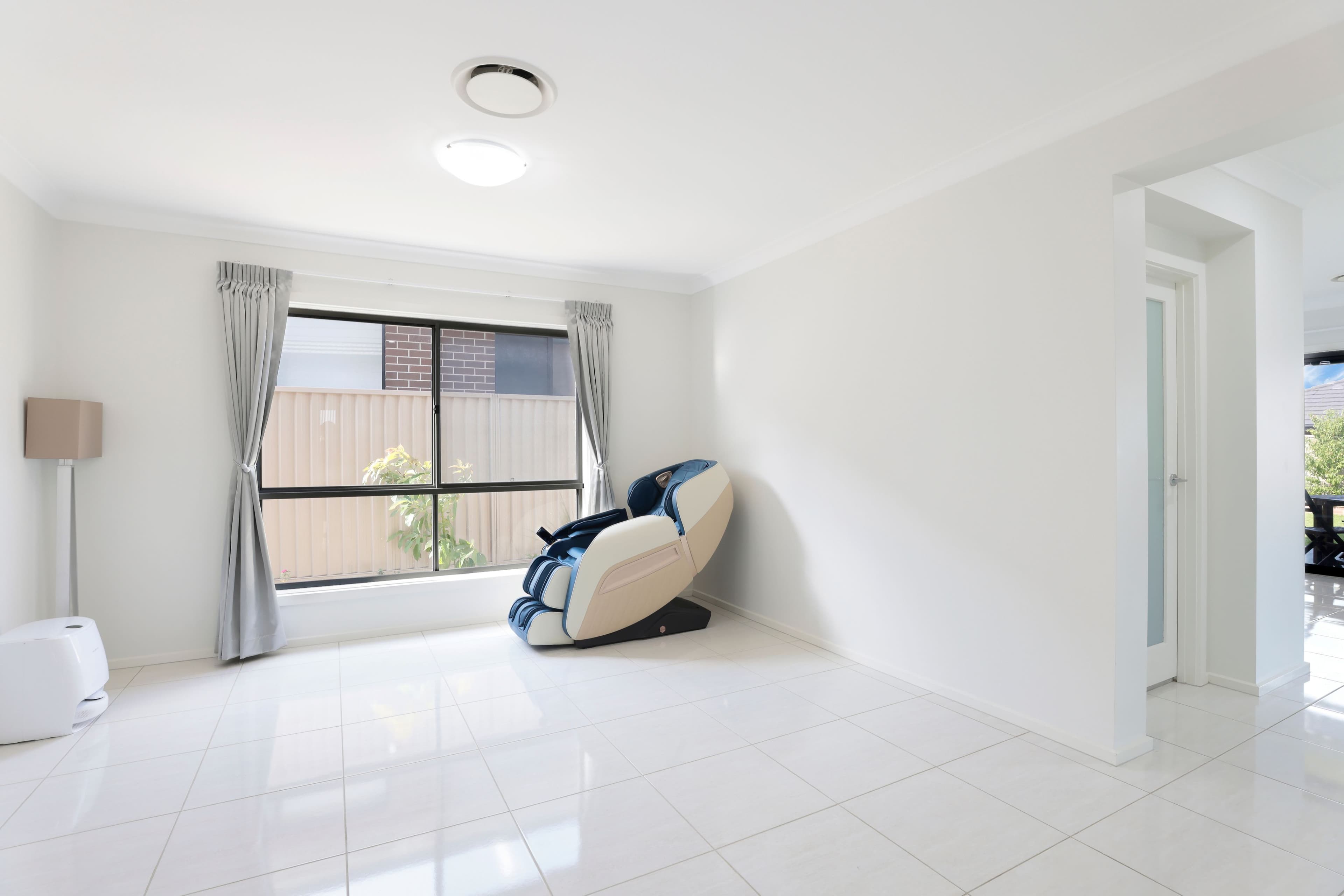 4 Bowral Grove, JORDAN SPRINGS NSW 2747, Jordan Springs - Thumbnail 3