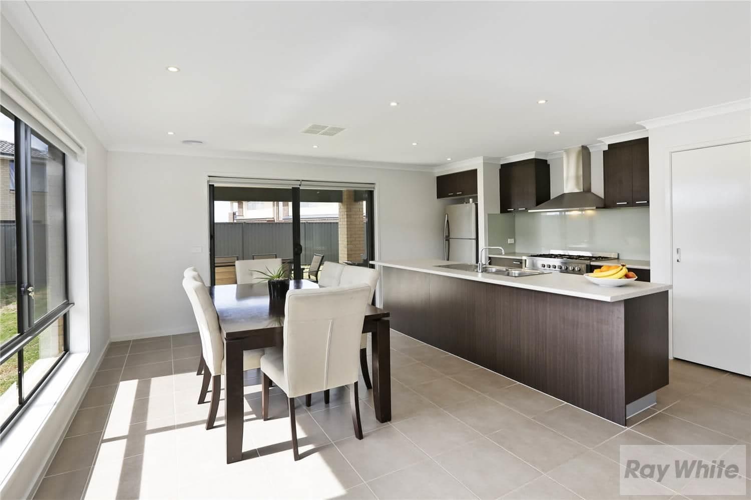 154 Canterbury Road West, Lara VIC 3212, Lara - Thumbnail 3