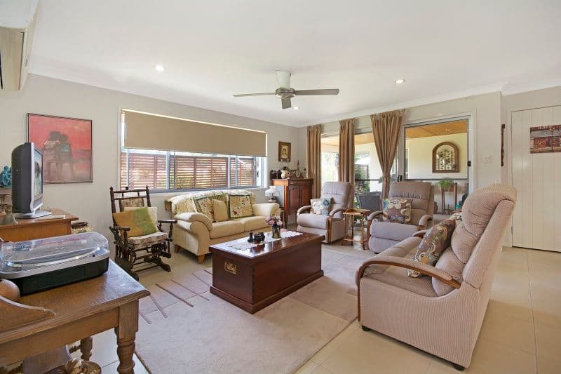 3 Pepper Tree Way, Beerwah QLD 4519, Beerwah - Thumbnail 2
