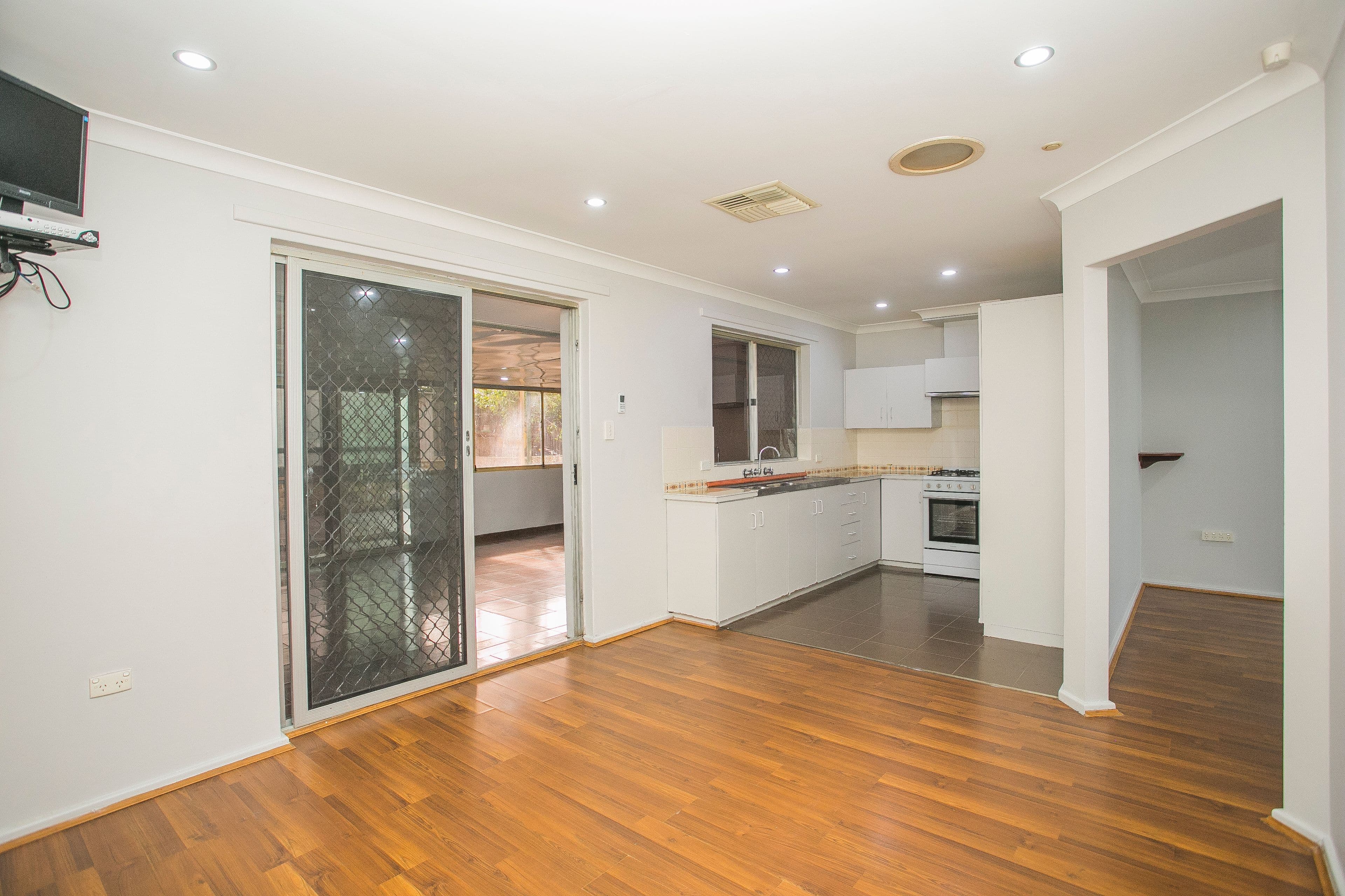 10 Roderick Close, Gosnells WA 6110, Gosnells - Thumbnail 6