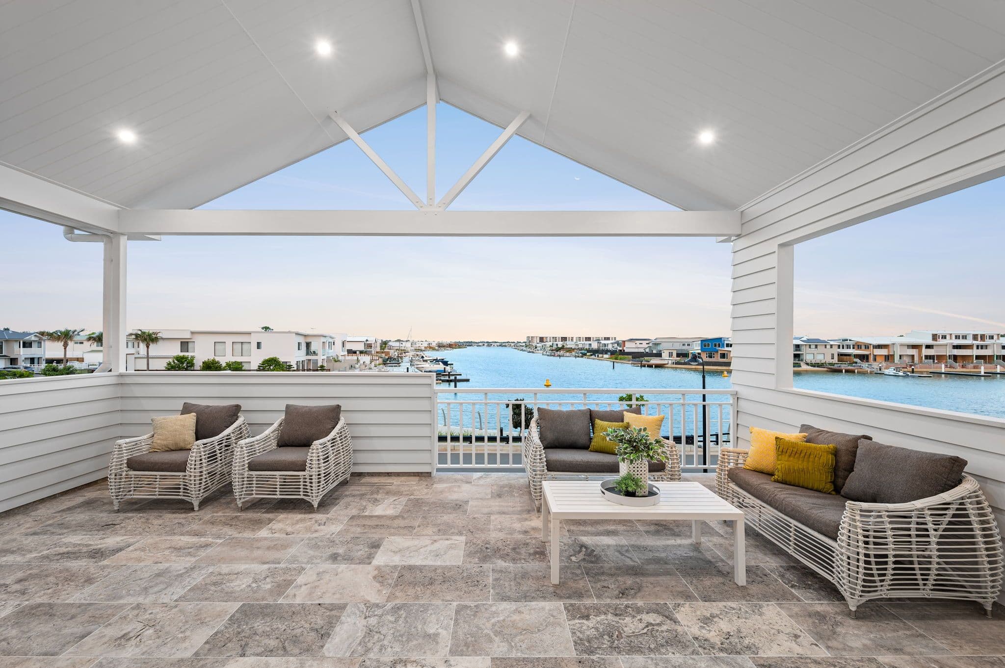 10 Lighthouse Esplanade, Newport QLD 4020, Newport - Image 1