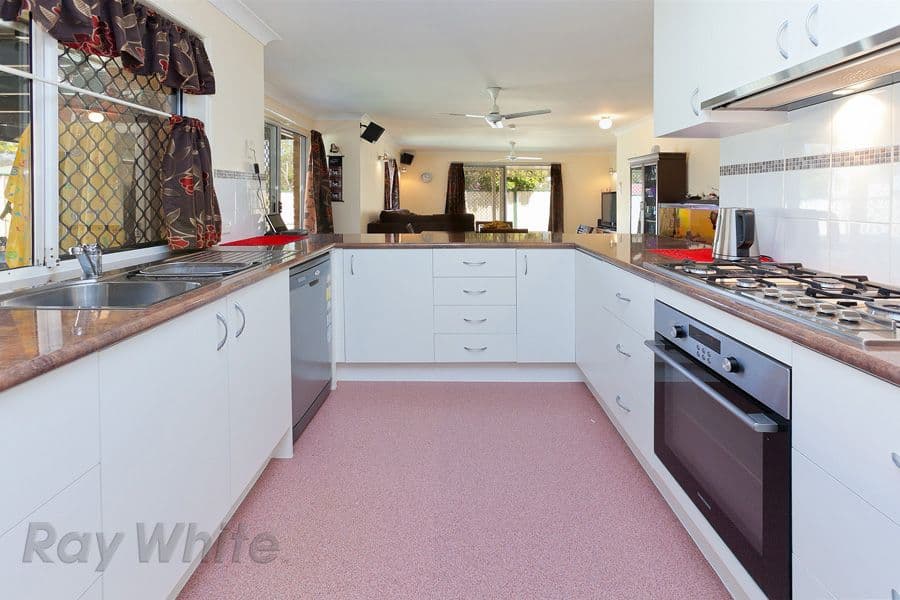 41 Jonquil Circuit, FLINDERS VIEW QLD 4305, Flinders View - Thumbnail 2