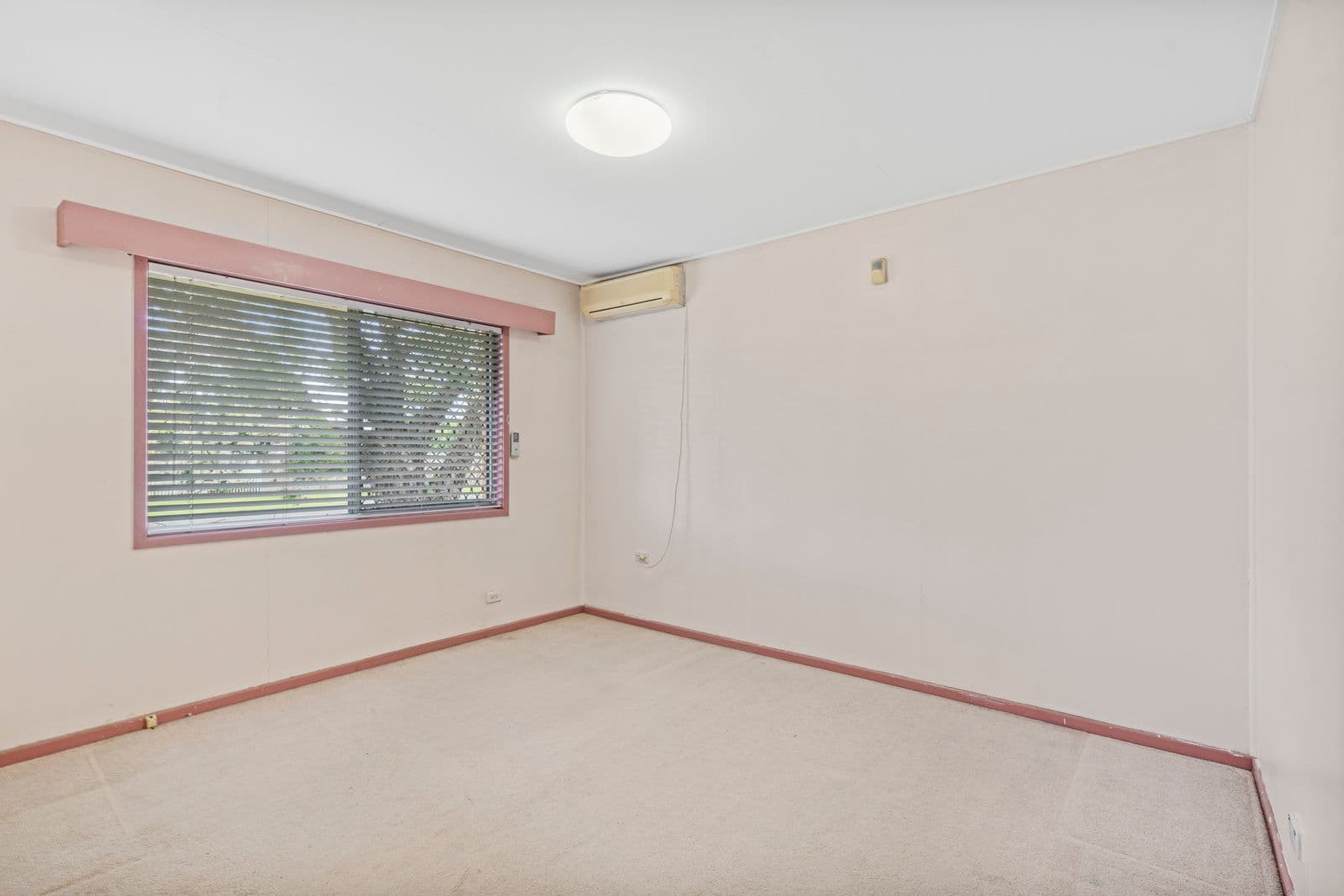 21 Douglas Road, Rocklea QLD 4106, Rocklea - Thumbnail 7