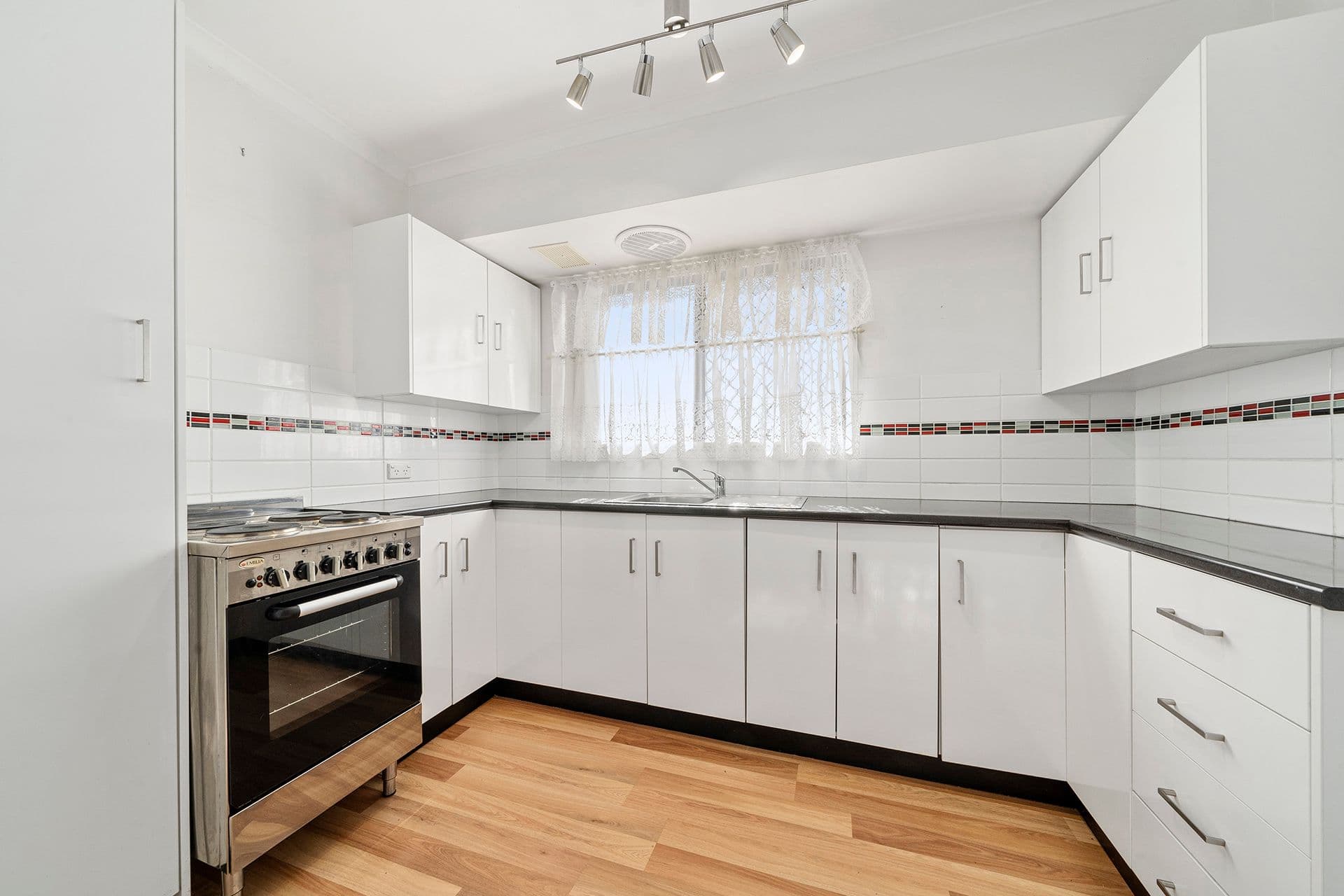 37 Southbar Road, Karabar NSW 2620, Karabar - Thumbnail 7