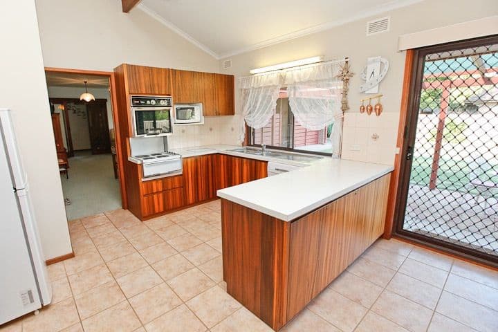 3 Carara Court, MILDURA VIC 3500, Mildura - Thumbnail 2