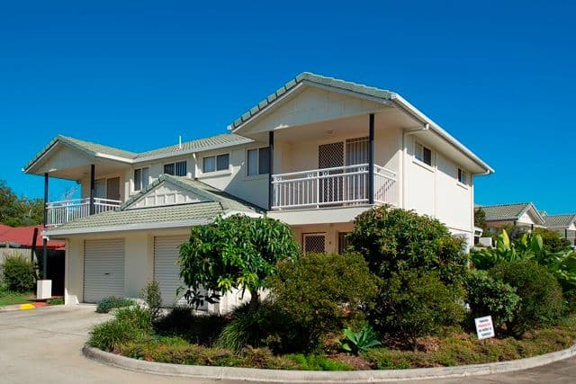 8 Gemview Street, CALAMVALE QLD 4116, Calamvale - Image 1