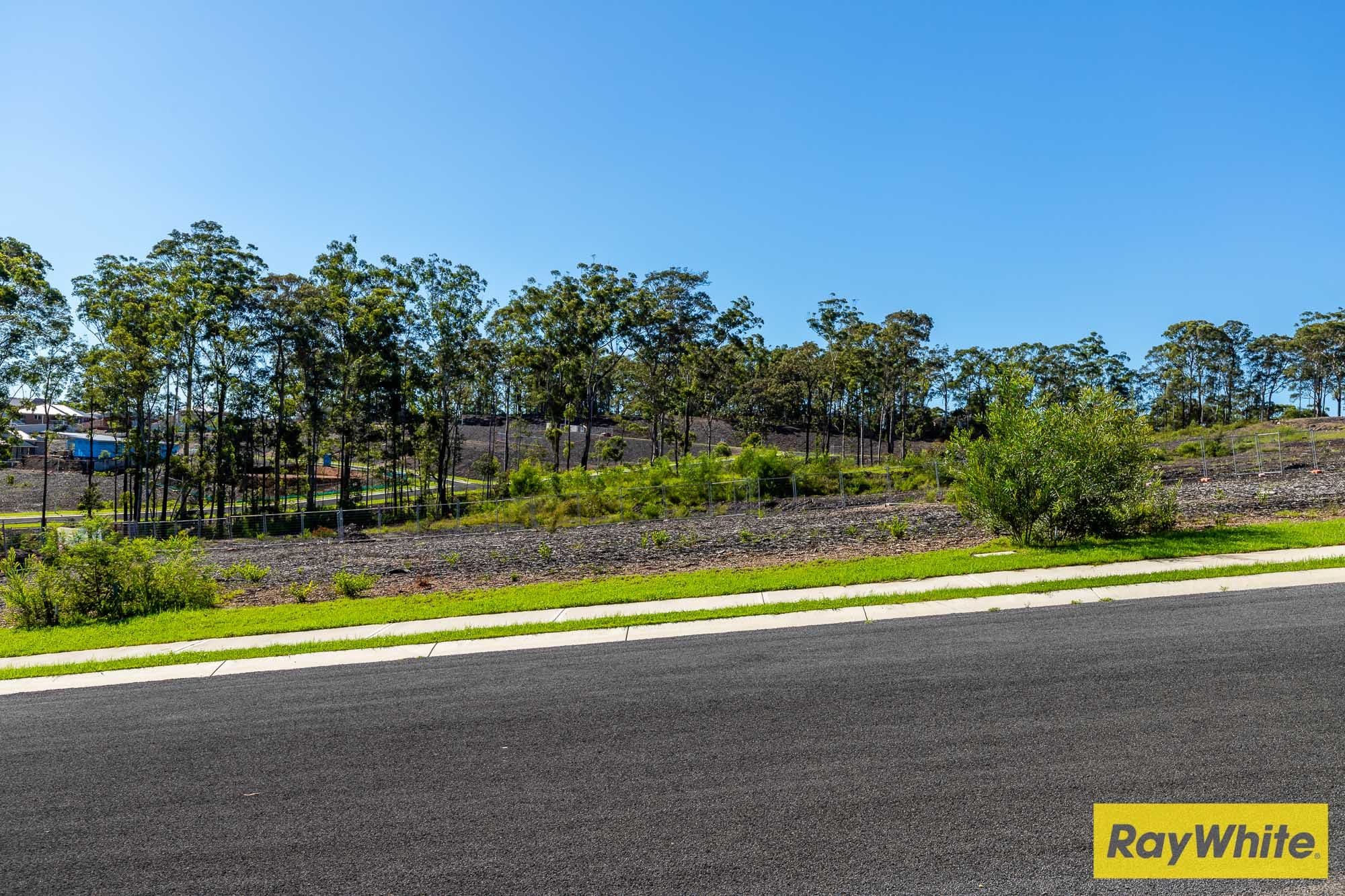 35 Freycinet Drive, Sunshine Bay NSW 2536, Sunshine Bay - Thumbnail 4