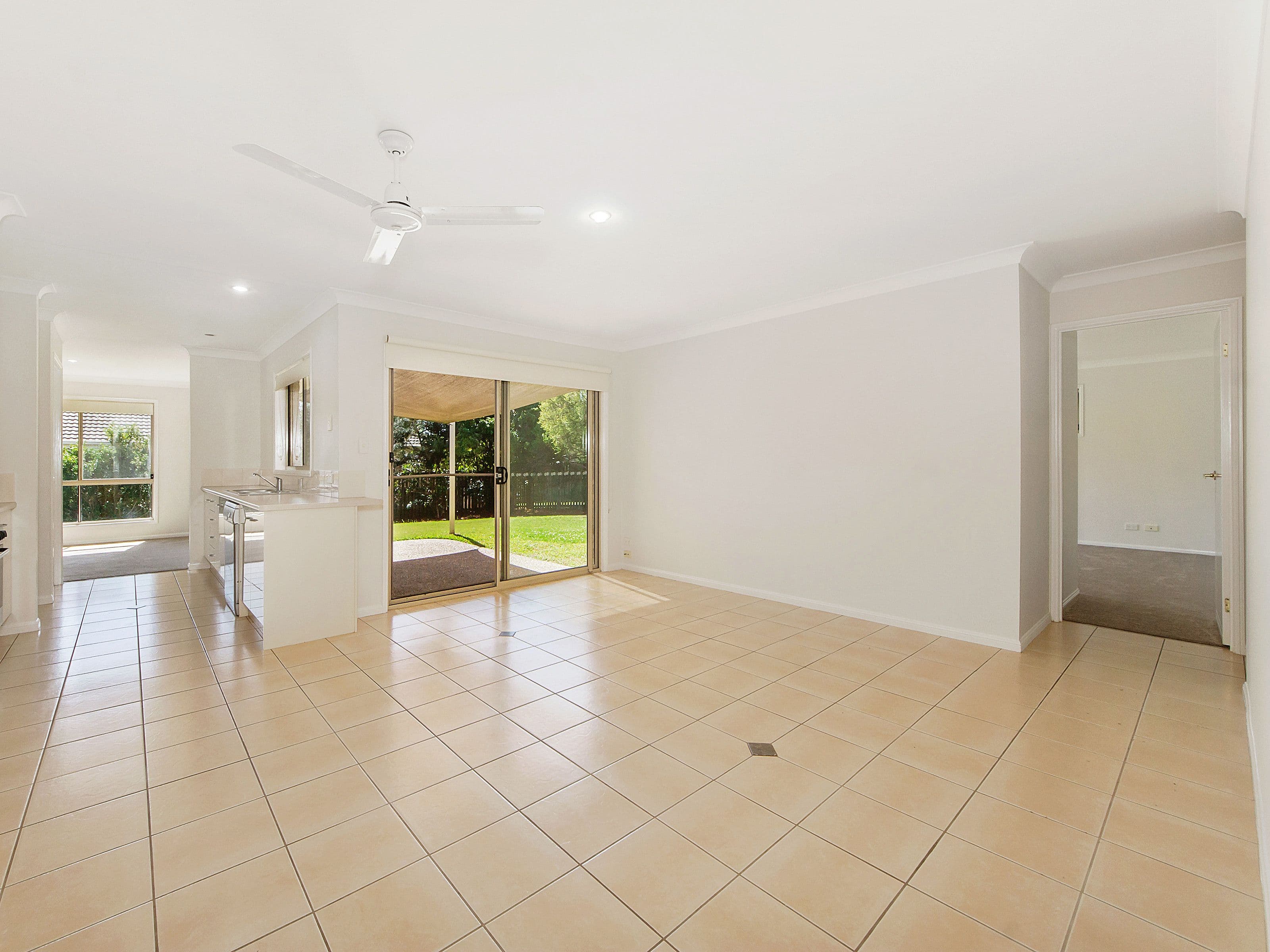 8 Boyer Street, Pacific Pines QLD 4211, Pacific Pines - Thumbnail 7