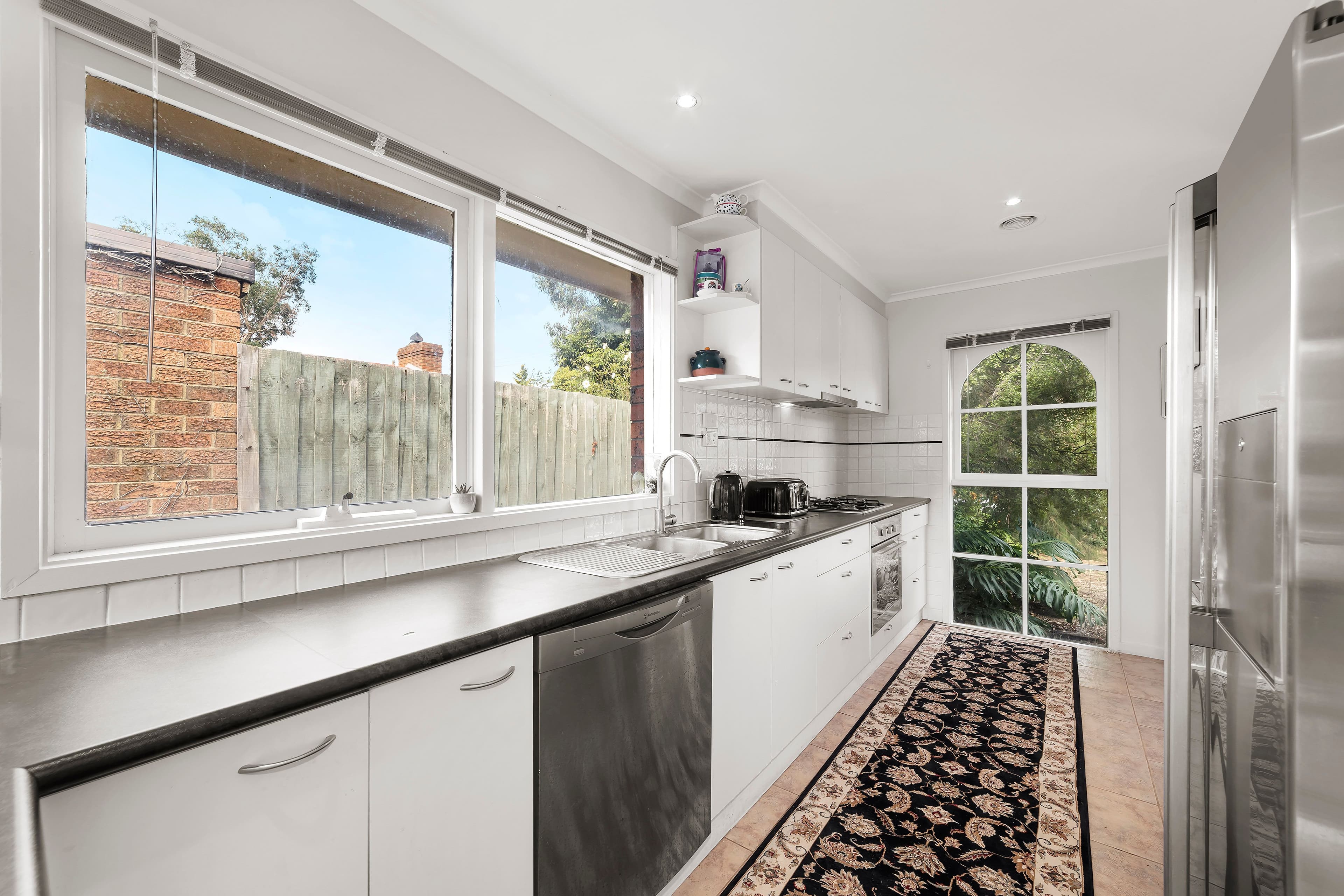 82 Anne Road, Knoxfield VIC 3180, Knoxfield - Thumbnail 4