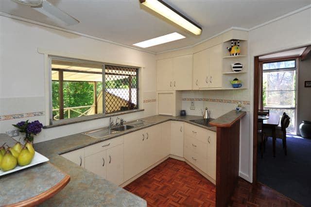 5 Jellicoe Street, MOUNT LOFTY QLD 4350, Mount Lofty - Thumbnail 4