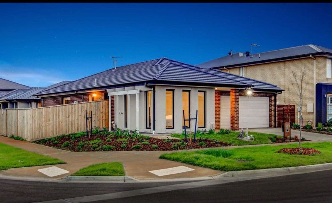 26 ARBOURTON Avenue, AINTREE VIC 3336, Aintree - Thumbnail 2