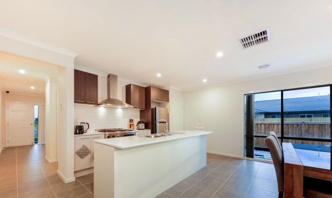 26 ARBOURTON Avenue, AINTREE VIC 3336, Aintree - Thumbnail 3