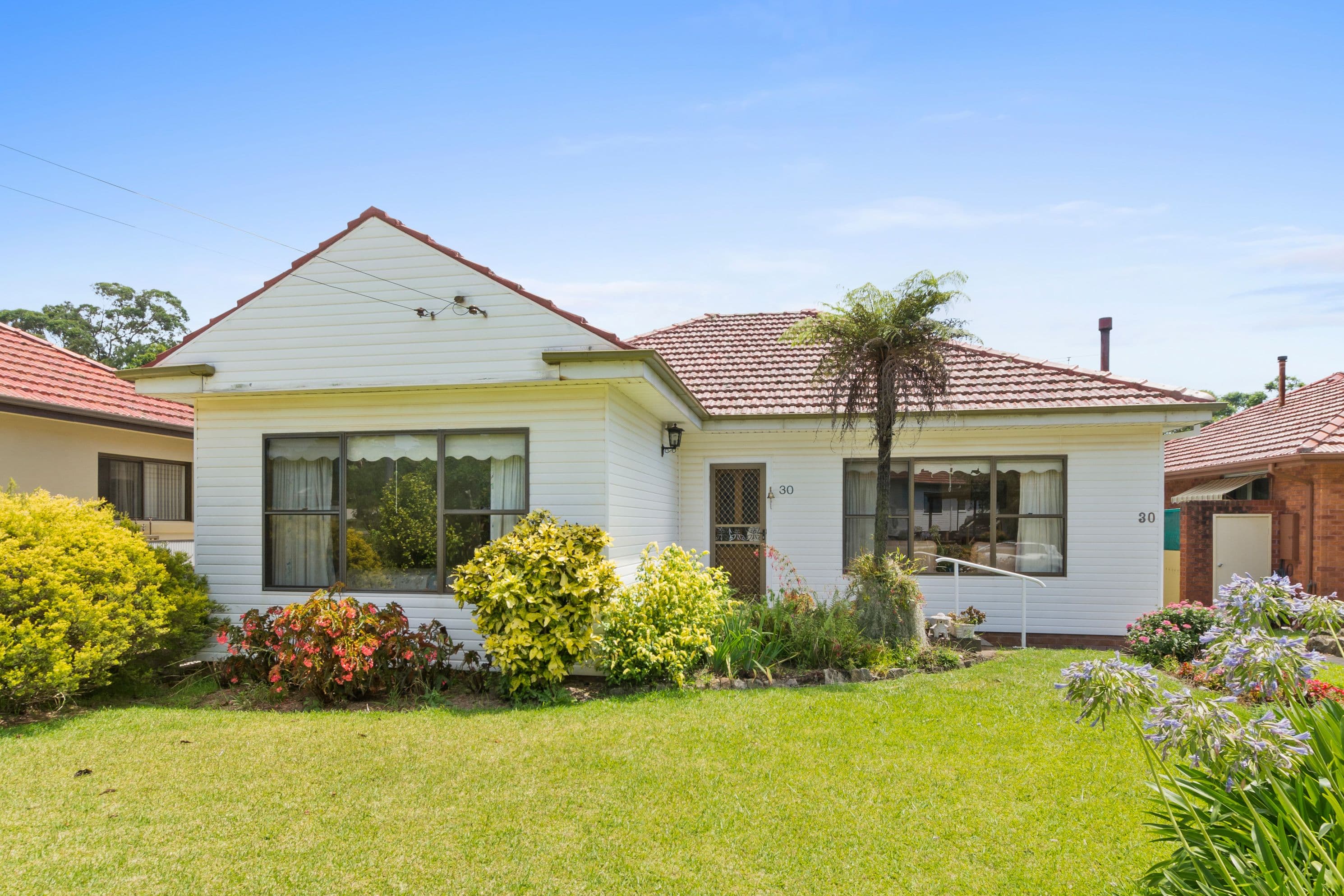 30 Helen Brae Avenue, Fairy Meadow - Image 1