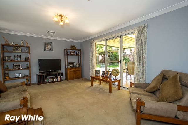8 Quinn Place, PRAIRIEWOOD NSW 2176, Prairiewood - Thumbnail 8