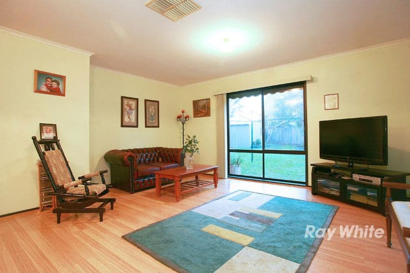 11 Lupin Court, CRANBOURNE NORTH VIC 3977, Cranbourne North - Thumbnail 5