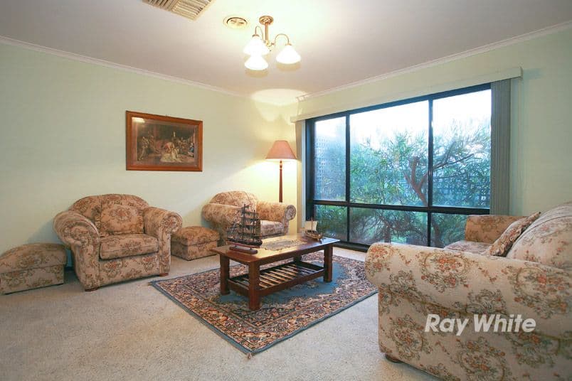 11 Lupin Court, CRANBOURNE NORTH VIC 3977, Cranbourne North - Thumbnail 6