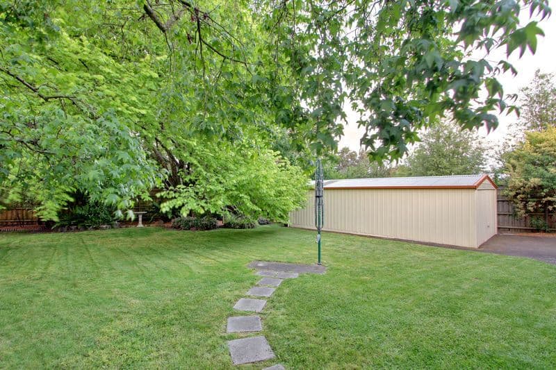 3 DUMOSA Avenue, CROYDON VIC 3136, Croydon - Thumbnail 2