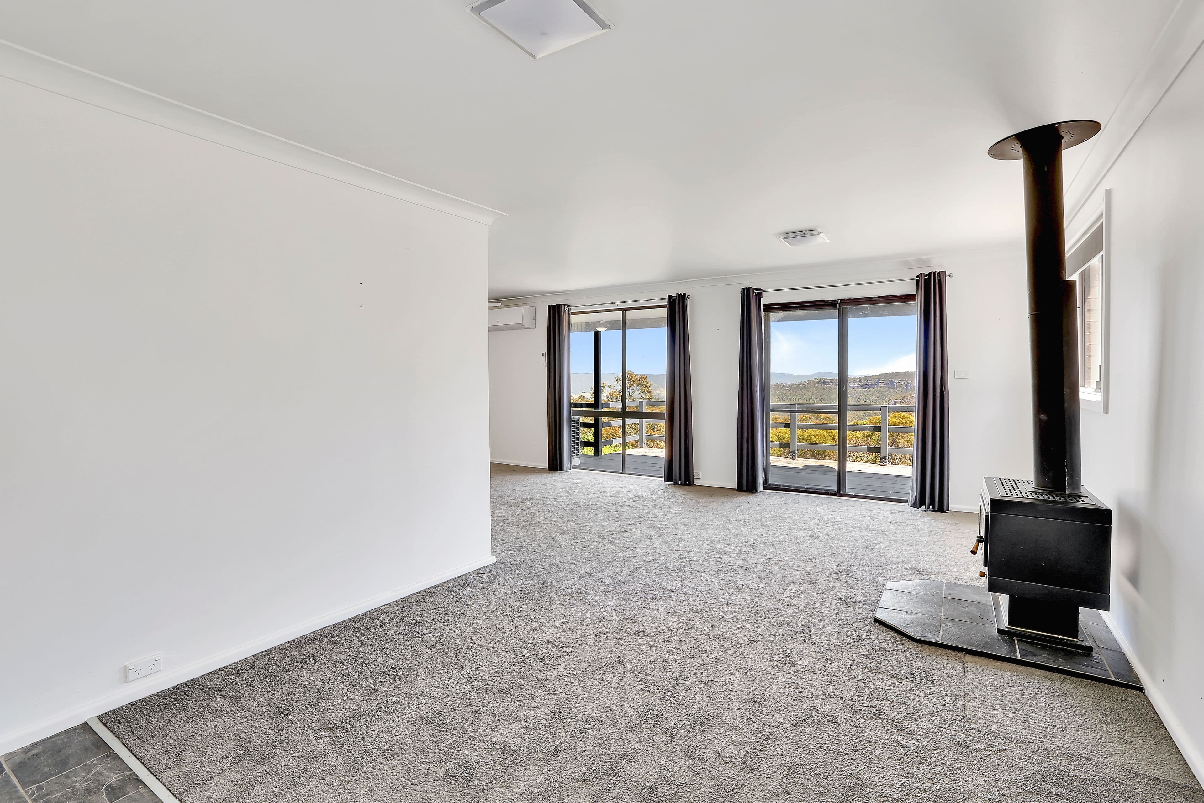 35 Delmonte Avenue, Medlow Bath NSW 2780, Medlow Bath - Thumbnail 3