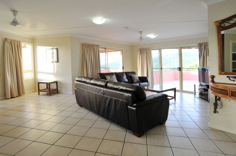 18 Golden Orchid Drive, AIRLIE BEACH QLD 4802, Airlie Beach - Thumbnail 5